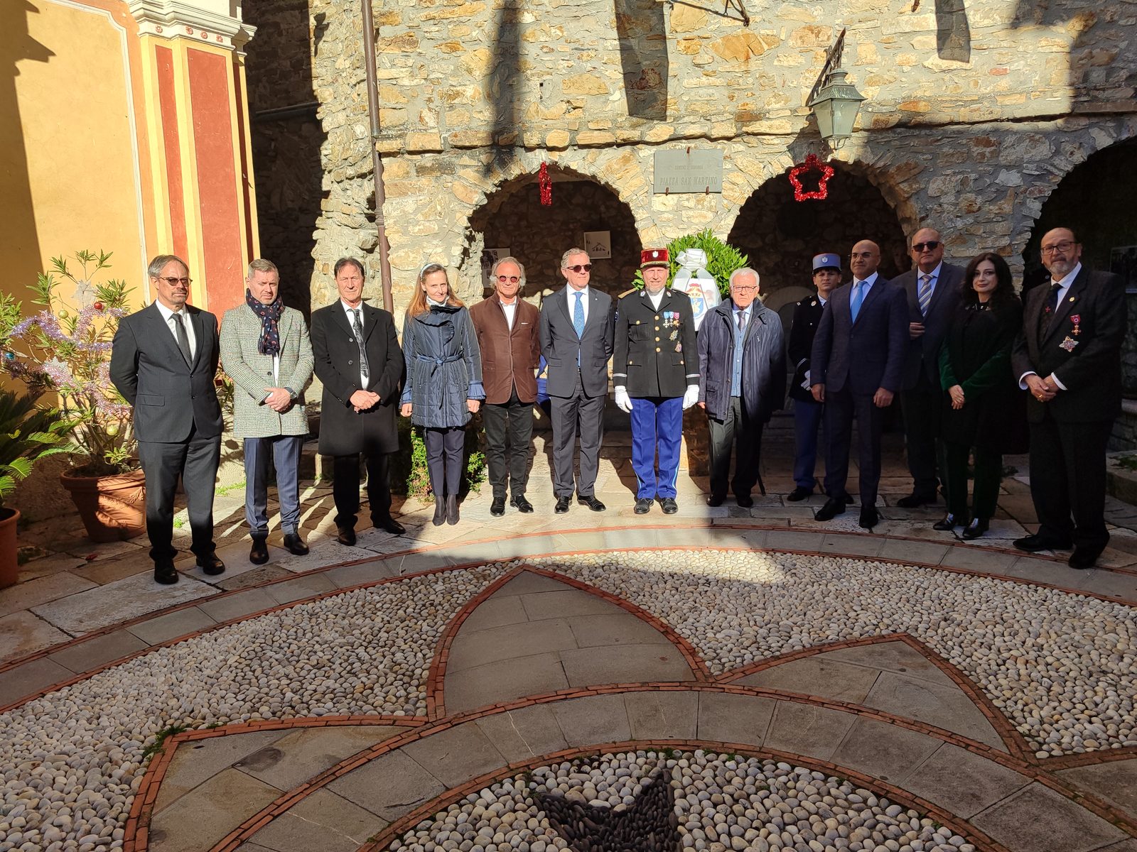 La Gendarmerie Abbatiale réunie pour l'anniversaire du Prince-Abbé du Sabourg